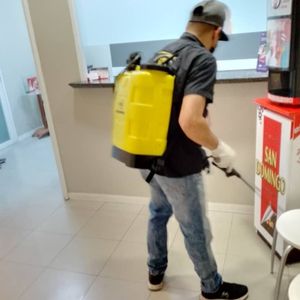 Servicio de fumigacion en la Guiara